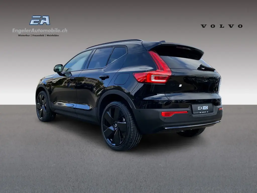 VOLVO EX40 82kWh Twin Motor Performance AWD Black Edition